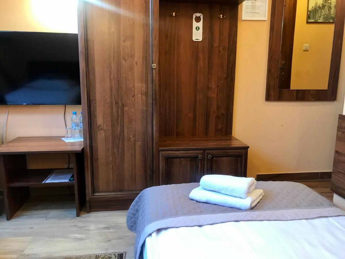 Hotelik Polonia Łowicz 외부 사진