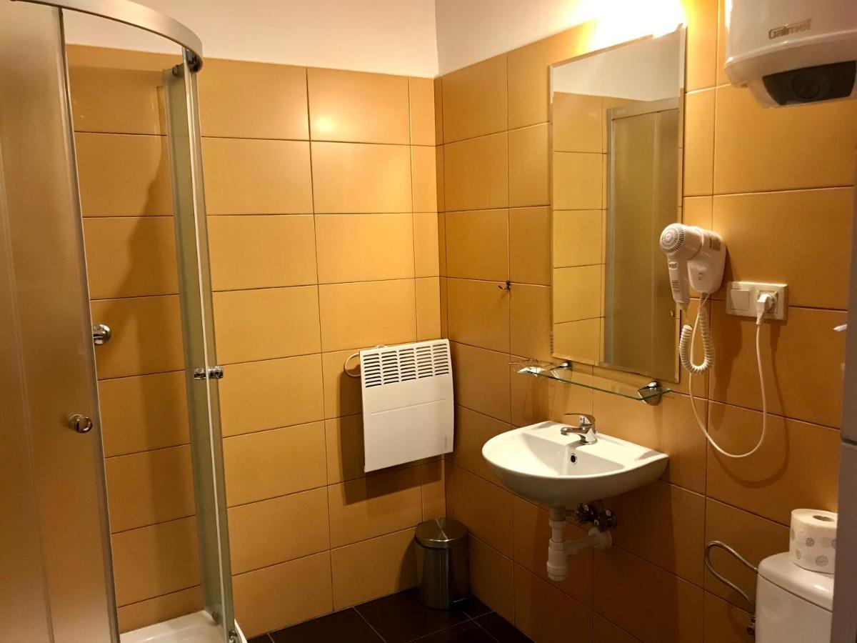 Hotelik Polonia Łowicz 외부 사진